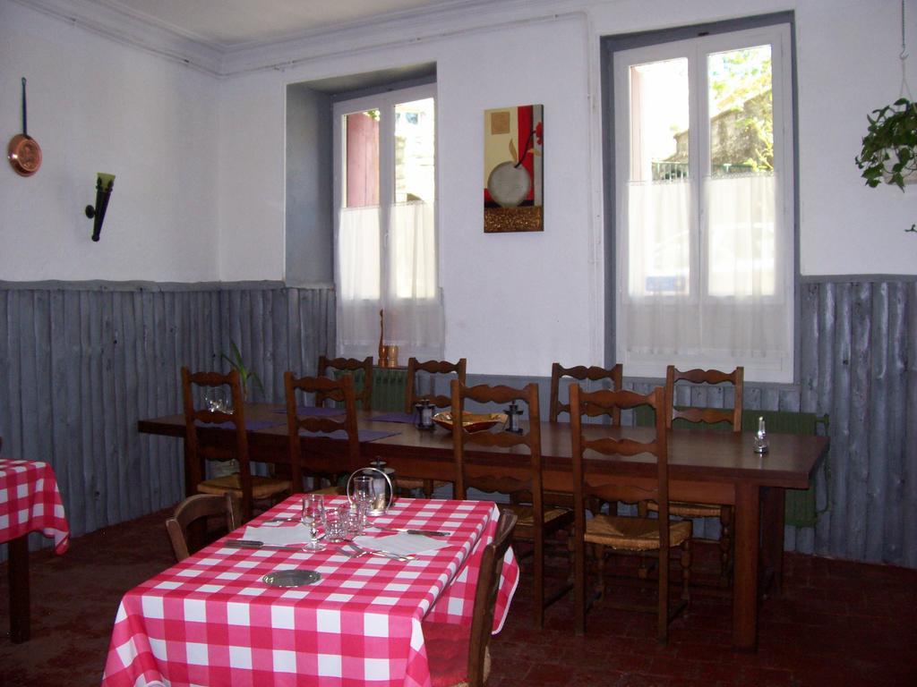 Auberge Cocagne Aveze  Ngoại thất bức ảnh