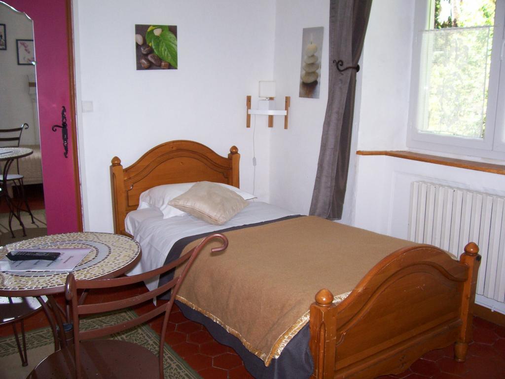 Auberge Cocagne Aveze  Ngoại thất bức ảnh