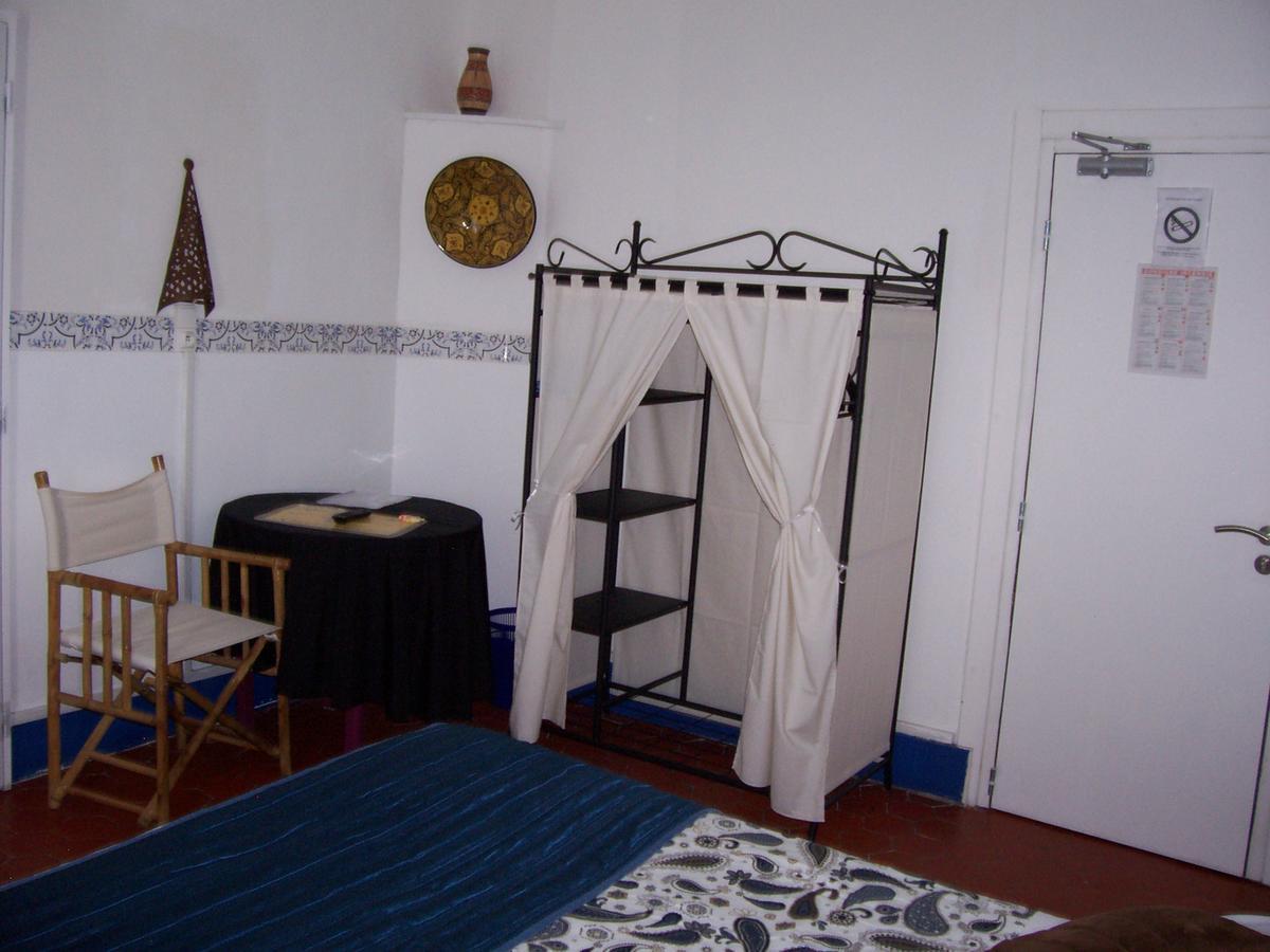 Auberge Cocagne Aveze  Ngoại thất bức ảnh