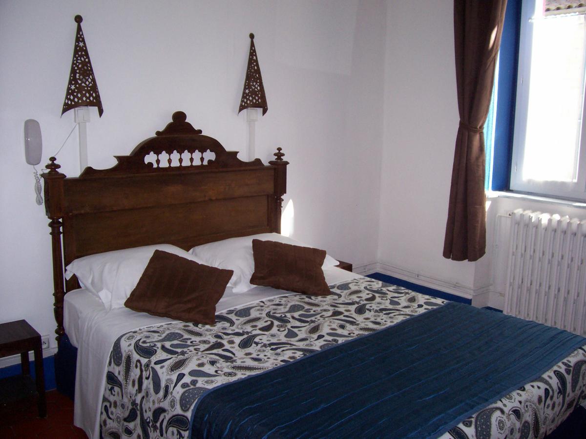 Auberge Cocagne Aveze  Ngoại thất bức ảnh